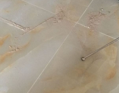 中方瓷砖空鼓维修公司分享粘合剂选择不当在瓷砖铺贴过程中可能导致以下问题